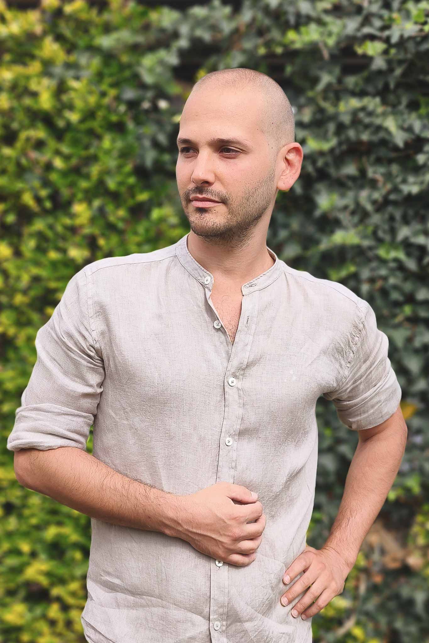 Portrait of Michele Belvedere, founder and artisan of Reliq Leather, artisanal brand dedicated to handmade leather goods with historical tooling.
