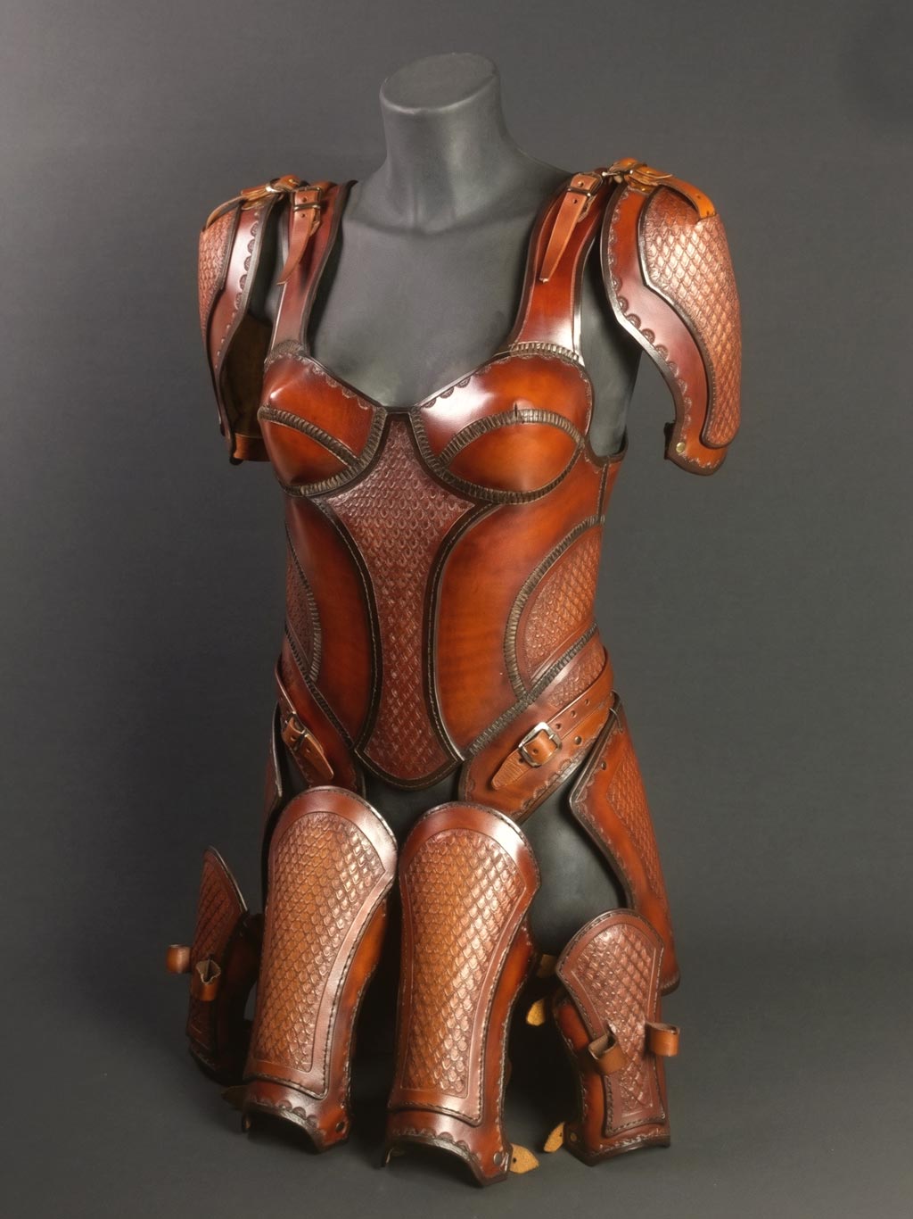 Detailed view of a handmade woman leather armor, showing the premium craftsmanship for RPG enthusiasts